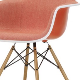 Eames chair2
